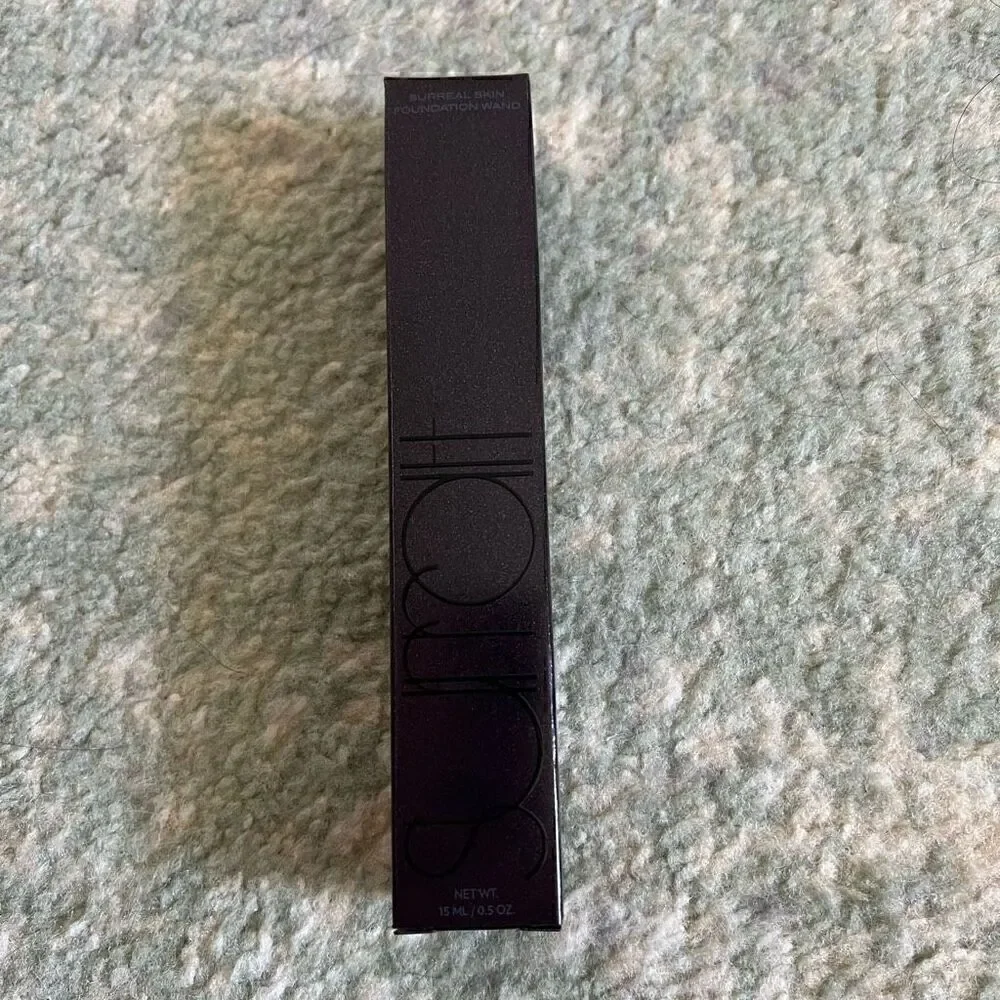 NIB Surratt Beauty Surreal Skin Foundation Wand Shade 10